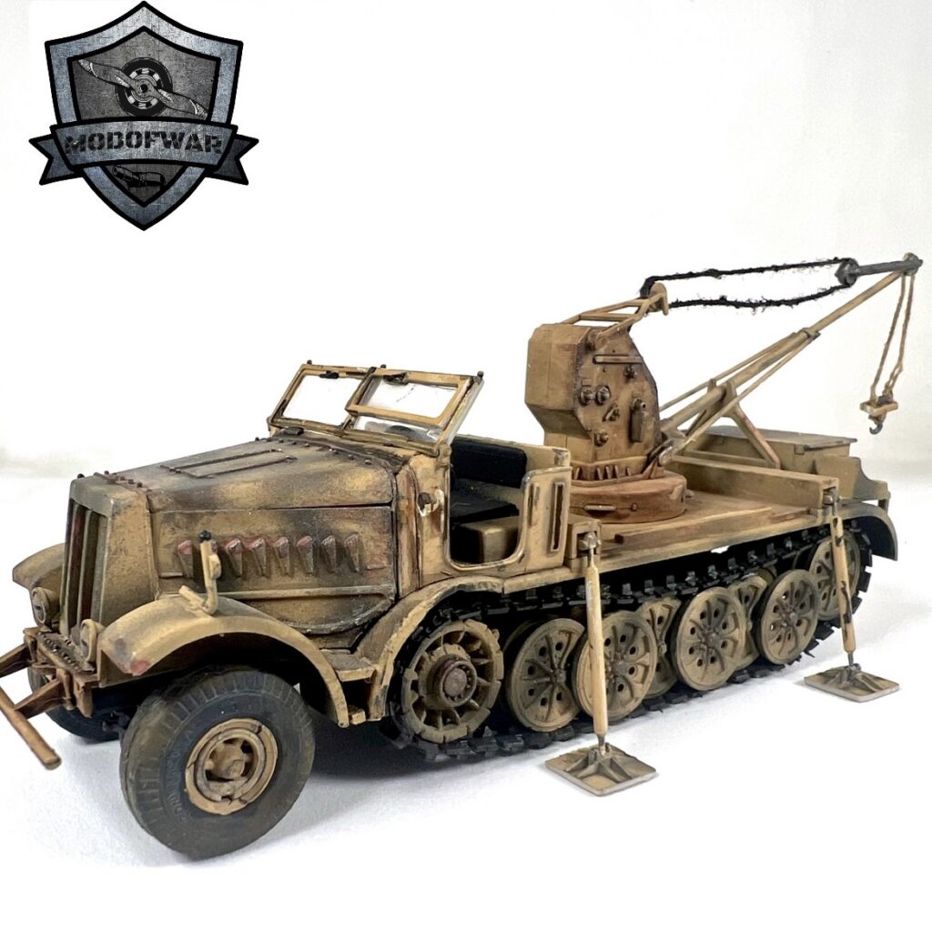 The finished Sd.Kfz. 9/1 with the crane jib raised