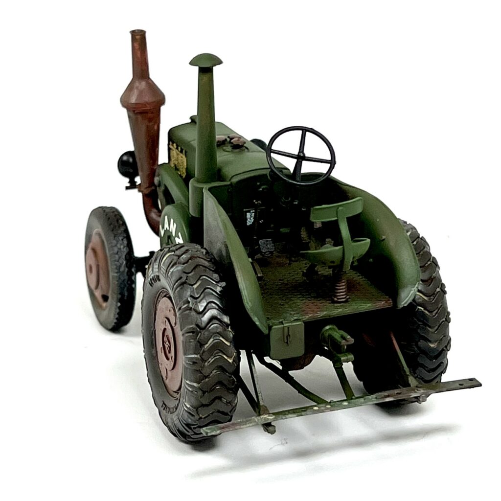 The tractor seen from behind