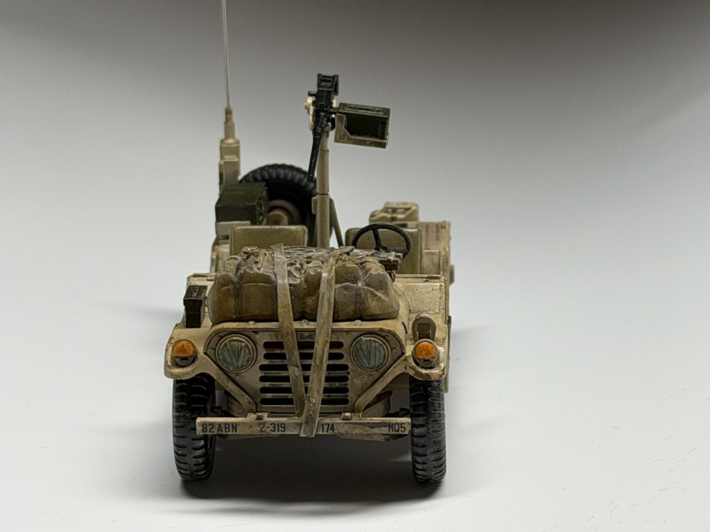 Tamamlanmış M151A2 maketinin arkası