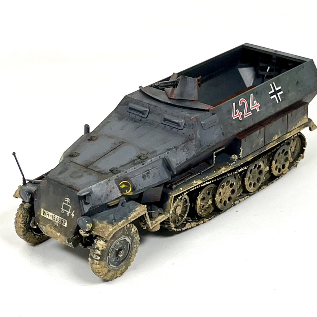 Finished Sd.Kfz. 251/1, number 424