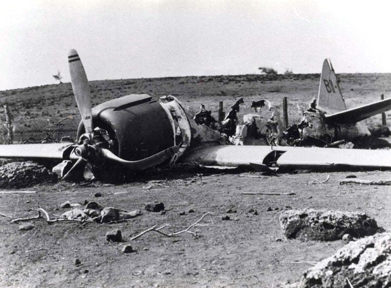 The damaged Zero BII-120 photographed in December 1941